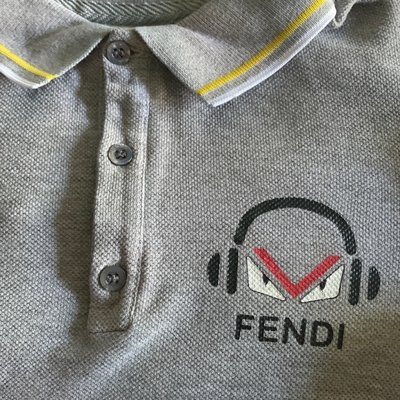 Boys fendi polo size 5 - Picture 1 of 4